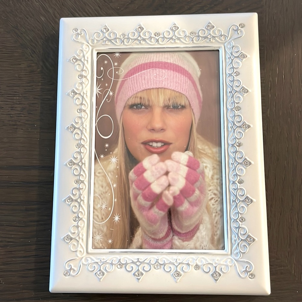 4x6 Ivory Wooden Frame w/ Rhinestones